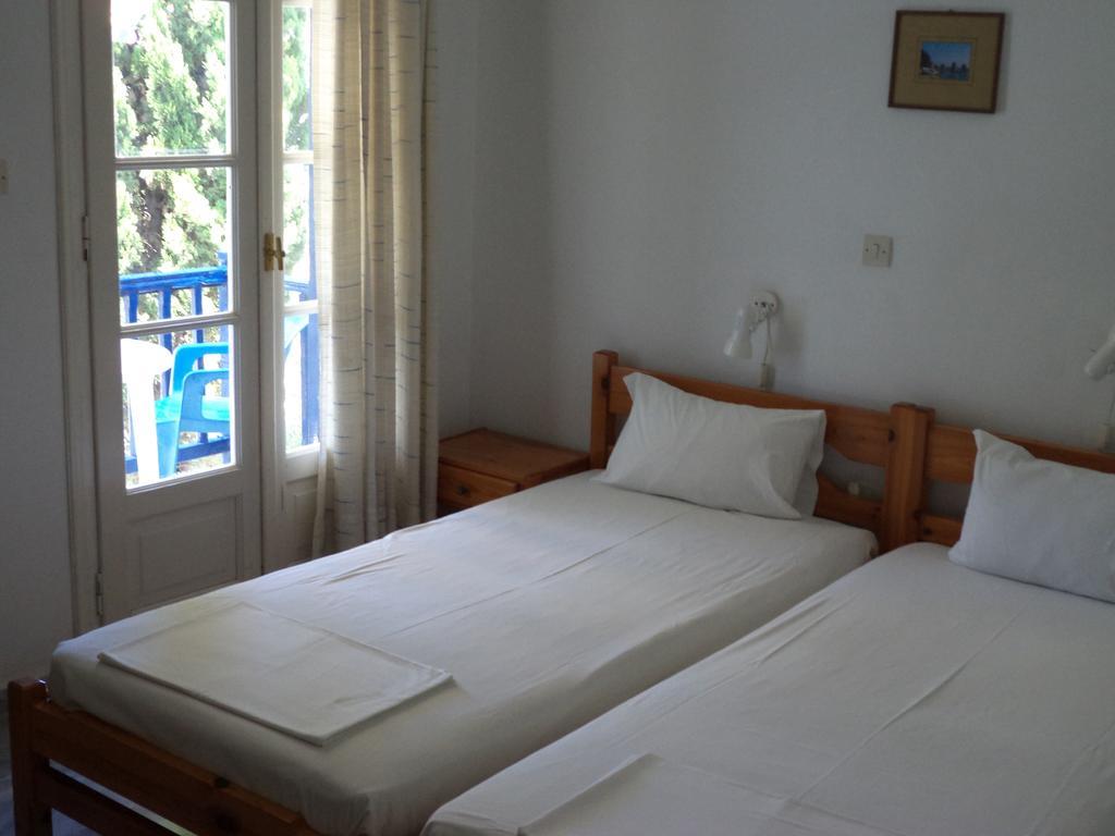 Ferienwohnung To Kamari Paralia Agias Foteinis Zimmer foto
