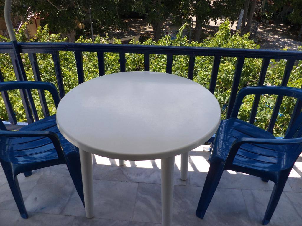 Ferienwohnung To Kamari Paralia Agias Foteinis Zimmer foto