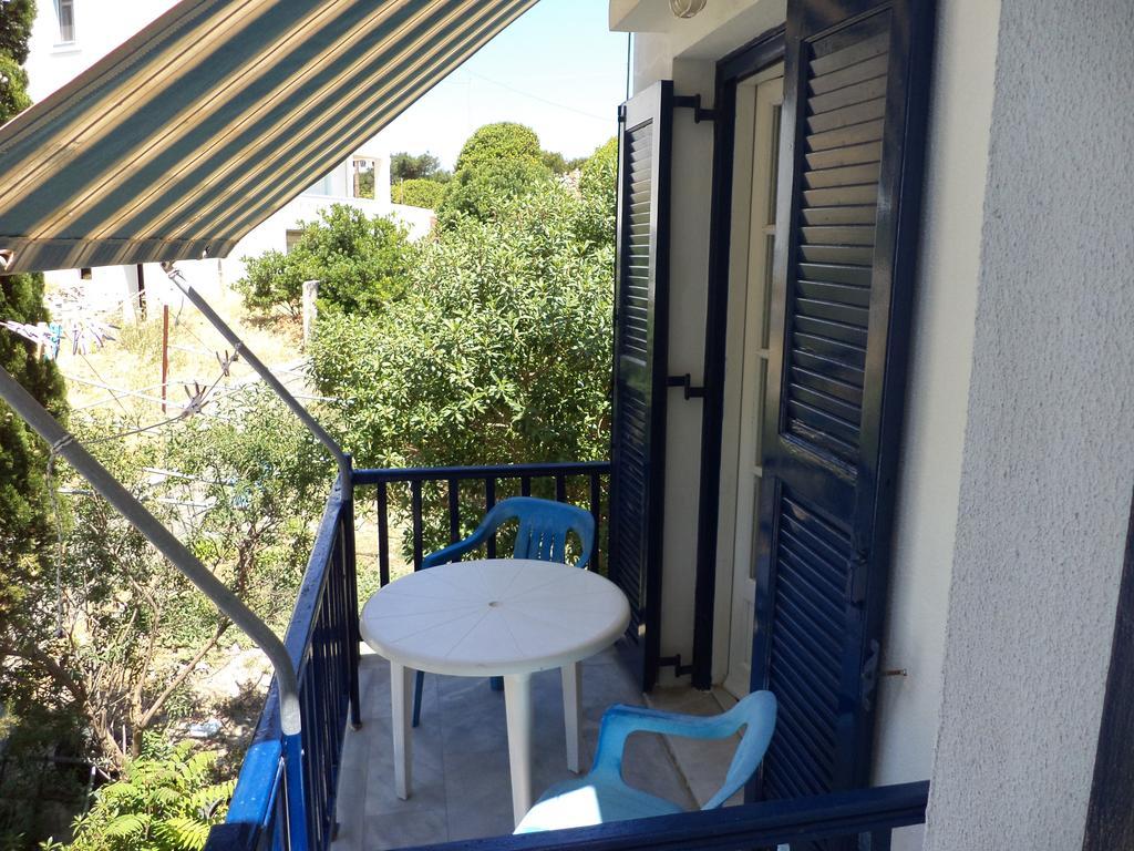 Ferienwohnung To Kamari Paralia Agias Foteinis Zimmer foto