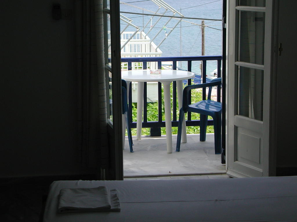 Ferienwohnung To Kamari Paralia Agias Foteinis Zimmer foto